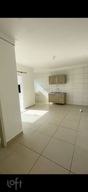 Image 1 - 915557