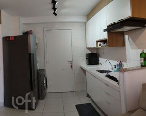 Image 3 - 915562