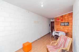 Image 3 - 915569