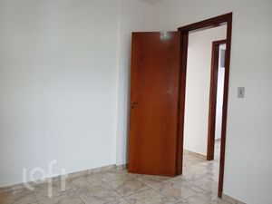 Image 7 - 915582