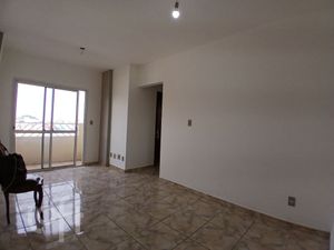 Image 10 - 915582