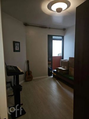Image 3 - 915586