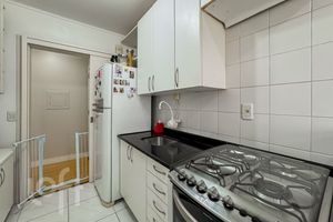 Image 26 - 915592