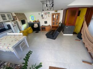 Image 4 - 915596