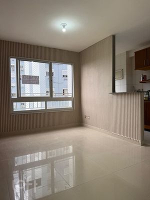 Image 16 - 915597