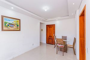 Image 3 - 915598