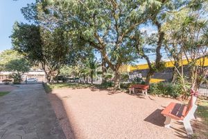 Image 7 - 915598
