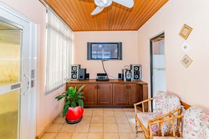 Image 33 - 915601