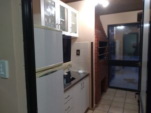 Image 3 - 915601