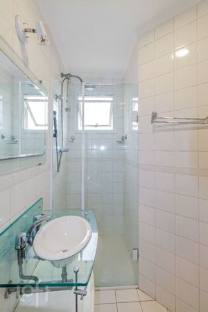 Image 7 - 915603