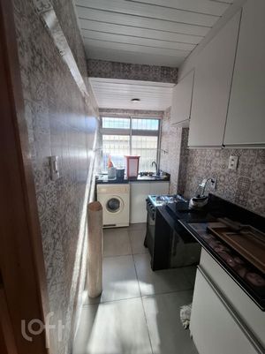 Image 15 - 915605