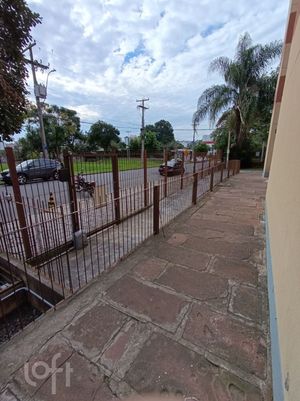 Image 12 - 915618