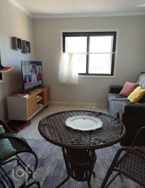 Image 4 - 915622