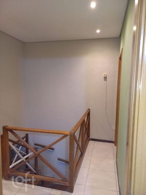 Image 8 - 915622