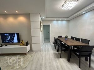 Image 6 - 915625