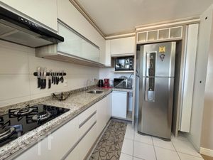 Image 2 - 915629