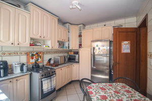 Image 4 - 915644