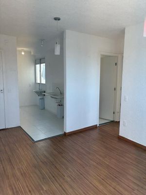 Image 7 - 915645
