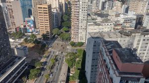 Image 1 - 915649