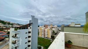 Image 9 - 915658