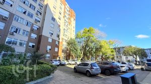 Image 10 - 915666