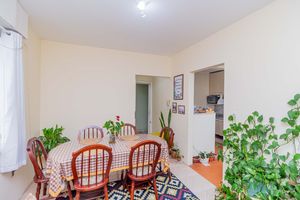 Image 1 - 915667