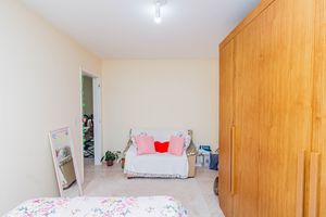 Image 7 - 915667