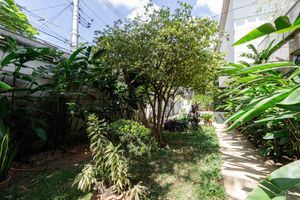 Image 67 - 915682