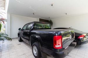 Image 62 - 915682