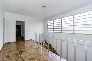 Image 17 - 915682