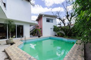 Image 3 - 915682