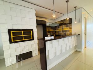 Image 22 - 915709