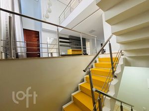 Image 16 - 915709