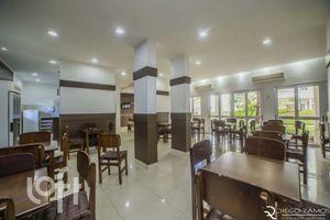 Image 27 - 915722