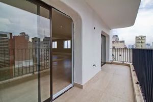 Image 3 - 915725