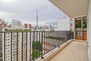 Image 4 - 915725