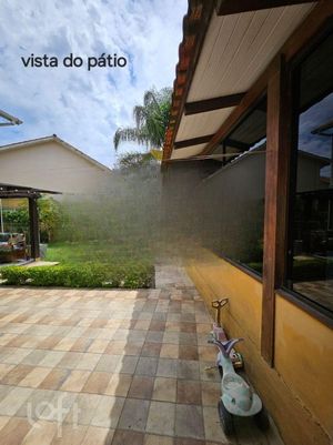 Image 29 - 915746