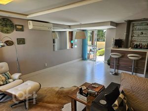 Image 4 - 915746