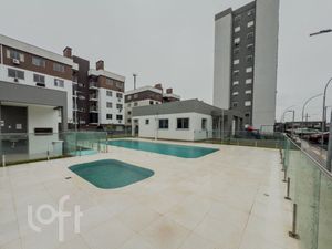Image 20 - 915758