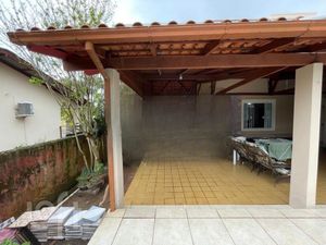 Image 38 - 915761