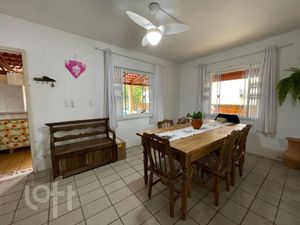 Image 8 - 915761