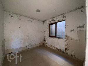 Image 4 - 915774