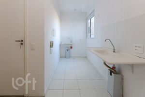 Image 10 - 915783