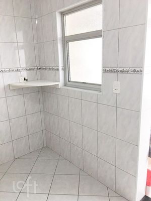 Image 4 - 915790