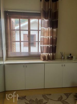 Image 19 - 915806