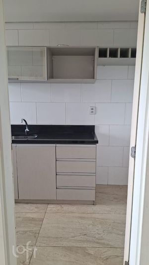 Image 30 - 915807