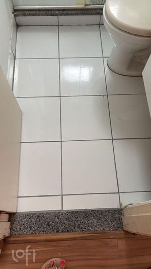 Image 3 - 915809