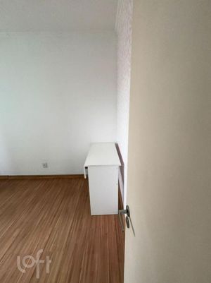 Image 5 - 915809