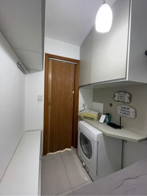 Image 15 - 915811