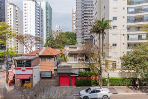 Image 3 - 915815